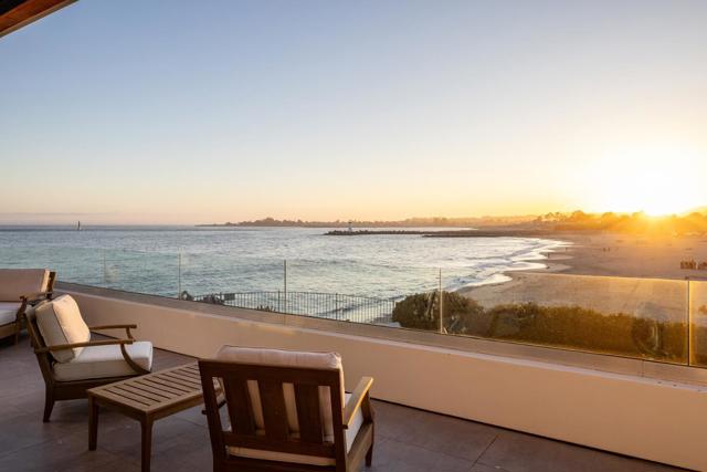 2900 E Cliff Drive, Santa Cruz CA: https://media.crmls.org/mediaz/e7e4783b-327d-4241-b5a2-d320666e2bde.jpg