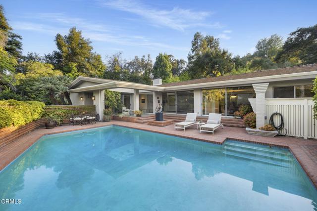 635 Rockwood Road, Pasadena CA: https://media.crmls.org/mediaz/e7e484ea-5eab-4e5c-9840-001654df4d8a.jpg