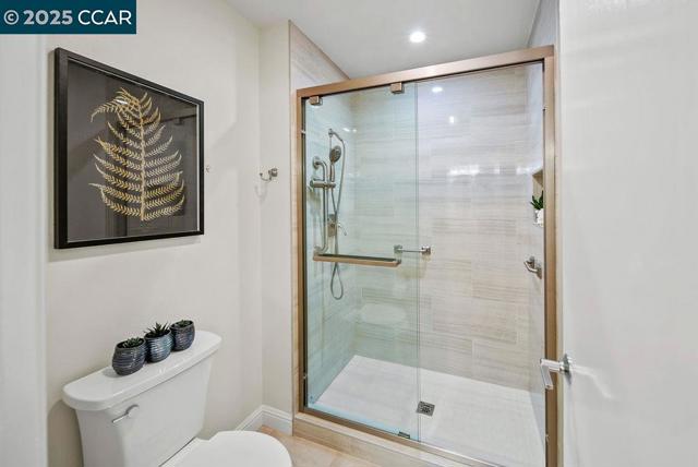672 Savoy Ct, Walnut Creek CA: https://media.crmls.org/mediaz/e7e65b38-d7cb-4d00-813c-e5d37d61cbe1.jpg