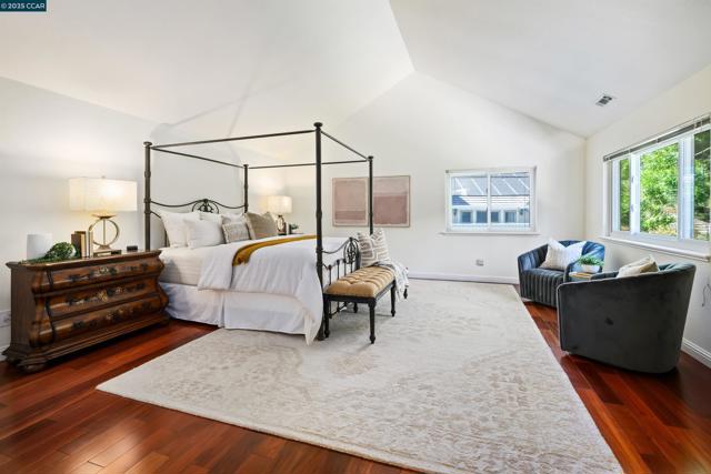 4405 Deer Ridge Rd, Danville CA: https://media.crmls.org/mediaz/e7e6aa89-8f5a-4d8a-acb9-a61779991d79.jpg