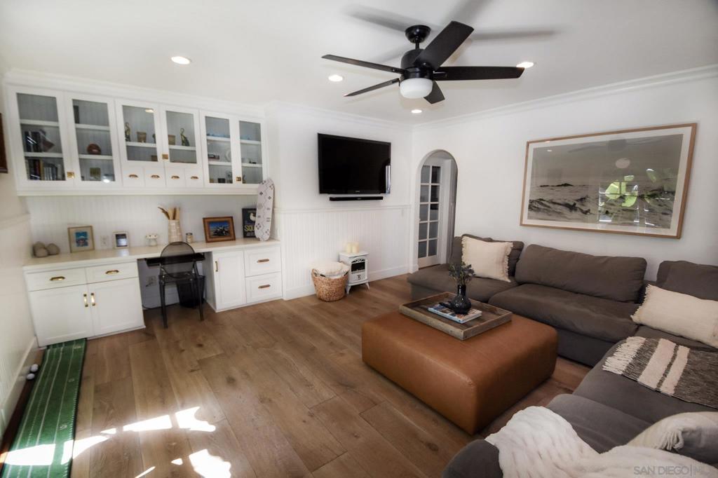 MLS #250022756SD img 15