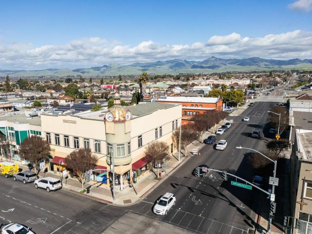 220 Fourth Street, Hollister CA: https://media.crmls.org/mediaz/e7e79ffc-bec2-4895-b933-bf9915d2c77c.jpg