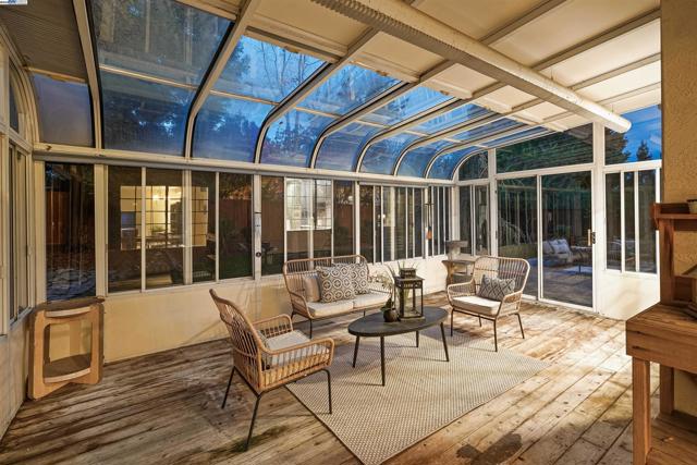 729 Montevino Dr, Pleasanton CA: https://media.crmls.org/mediaz/e7e7d143-a178-4288-bdcc-18441fb7b099.jpg