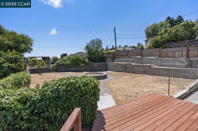 1923 Thompson Ln, El Sobrante CA: https://media.crmls.org/mediaz/e7e8b680-5ca4-43ed-96fa-d7866aa28bbd.jpg