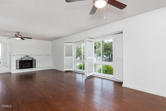 Detail Gallery Image 8 of 27 For 9645 Woodley Ave, North Hills,  CA 91343 - 3 Beds | 2 Baths
