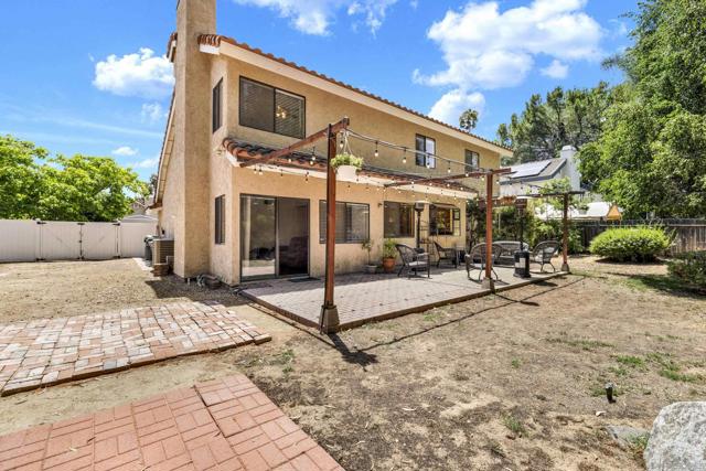 2010 Palsero Ave, Escondido CA: https://media.crmls.org/mediaz/e7e9e2e4-1655-4fd0-b1a9-b7e8cda8bf9a.jpg