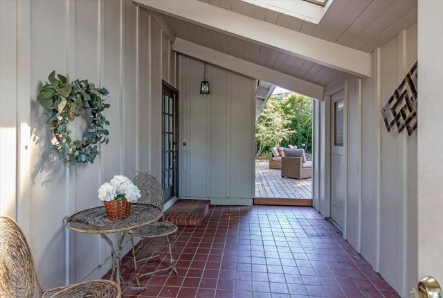 3325 Saint Michael Drive, Palo Alto CA: https://media.crmls.org/mediaz/e7ea9bfd-3393-4f3d-9c52-20a16d428b17.jpg