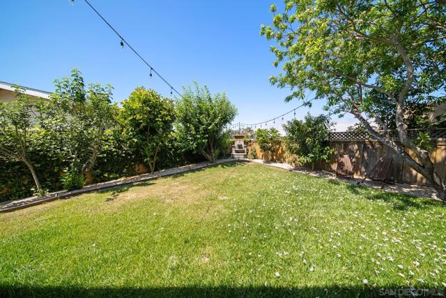 2660 Pheasant Dr, San Diego CA: https://media.crmls.org/mediaz/e7eacb2a-1379-429a-b10a-78d15f514e7e.jpg