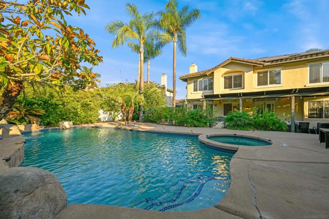 3140 Willow Creek Pl, Escondido CA: https://media.crmls.org/mediaz/e7eb425e-53b3-4a8d-8644-990f9c83c68a.jpg