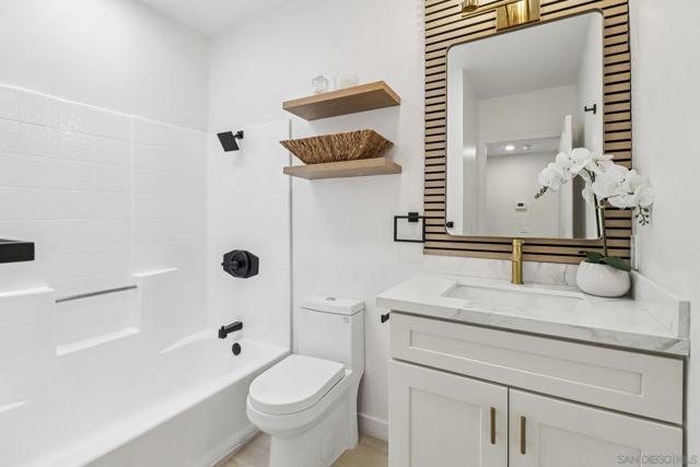 4043 Utah St, San Diego CA: https://media.crmls.org/mediaz/e7ebebfd-22d5-4dd1-b720-fcd8741d460c.jpg