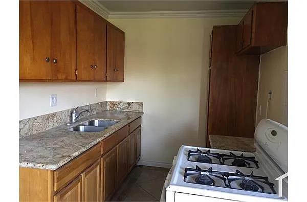 1256 Placentia Avenue, Anaheim CA: https://media.crmls.org/mediaz/e7ecd331-d08d-4dee-b3fa-c8b326378214.jpg