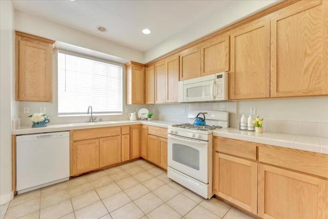 18439 Jade Lane, Morgan Hill CA: https://media.crmls.org/mediaz/e7ed705e-de10-4d47-958b-9bcf5431f5f1.jpg