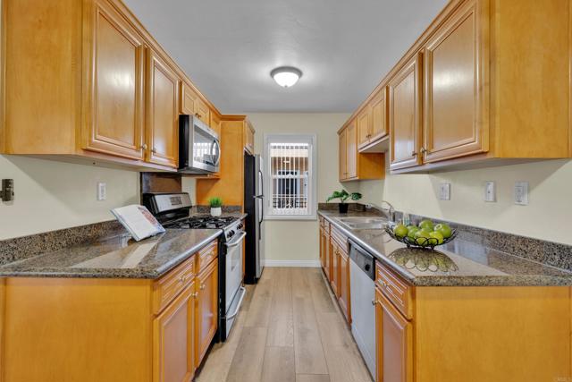 Detail Gallery Image 15 of 39 For 5511 Adelaide Ave #27,  San Diego,  CA 92115 - 2 Beds | 1 Baths