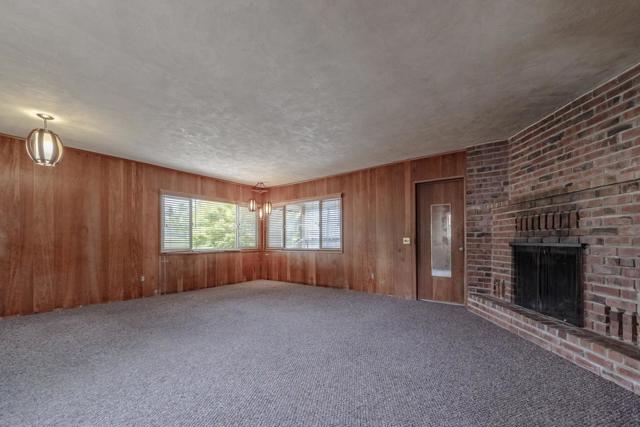 137 Whiting Road, Watsonville CA: https://media.crmls.org/mediaz/e7eecdbe-6b7b-4826-a315-bad417f553f1.jpg