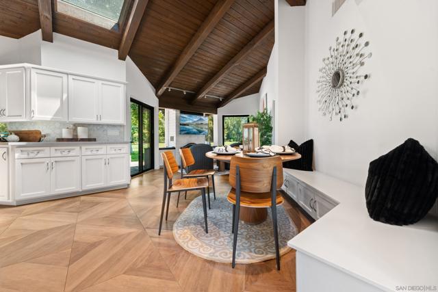 32676 Taspa Ct, Pauma Valley CA: https://media.crmls.org/mediaz/e7ef49ac-4238-4919-98a0-79112c40104f.jpg