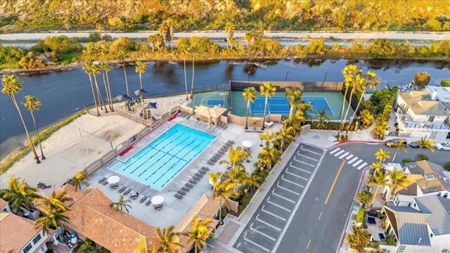 491 Prospect Street, Newport Beach CA: https://media.crmls.org/mediaz/e7eff391-8906-4d0c-a964-449422397577.jpg