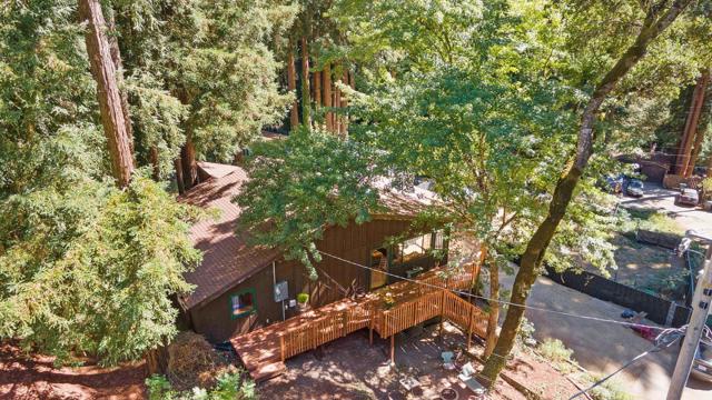526 Lower Locksley Road, Boulder Creek CA: https://media.crmls.org/mediaz/e7f00c29-914d-4167-b97d-a8d5d0c25d39.jpg