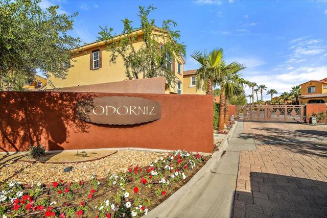 52190 Desert Spoon Court, La Quinta CA: https://media.crmls.org/mediaz/e7f1bcda-9d63-4c32-b54f-7329393c2112.jpg