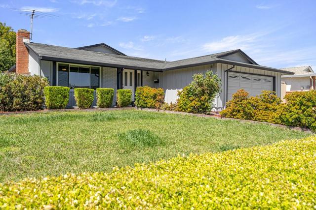 2255 Hartford Drive, Union City CA: https://media.crmls.org/mediaz/e7f25ade-278c-47e3-81aa-eb0fb9ddc3c7.jpg