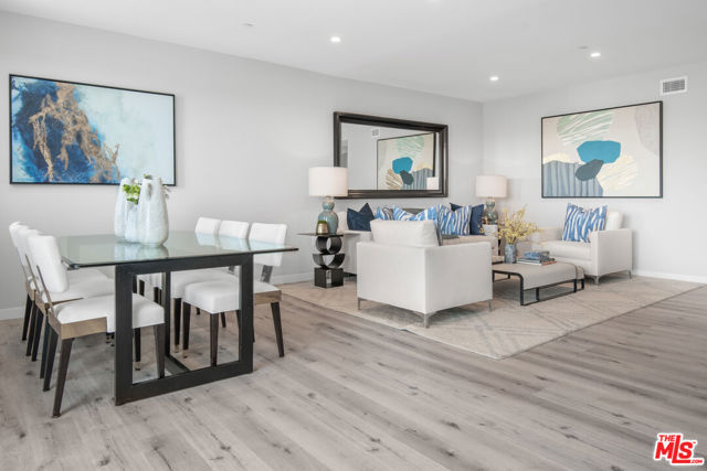 1226 S Bedford Street, Los Angeles CA: https://media.crmls.org/mediaz/e7f3069f-3355-4f2d-a463-ddc9945b402e.jpg