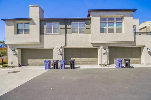 2304 Trevi Cir, Chula Vista CA: https://media.crmls.org/mediaz/e7f3751b-ef98-4c63-a69d-7787c6eedf80.jpg