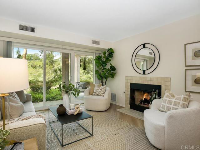 Detail Gallery Image 8 of 32 For 7263 Camino Degrazia #31,  San Diego,  CA 92111 - 2 Beds | 2 Baths