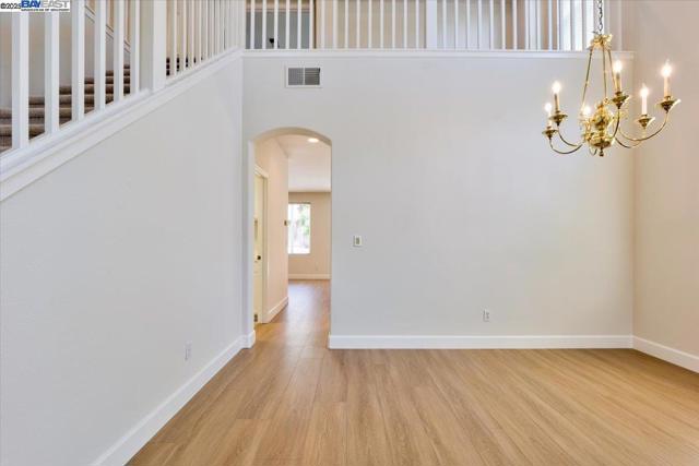5615 Applegate Way, Dublin CA: https://media.crmls.org/mediaz/e7f479ec-3b4d-4efc-a3ed-ed7187879ff6.jpg