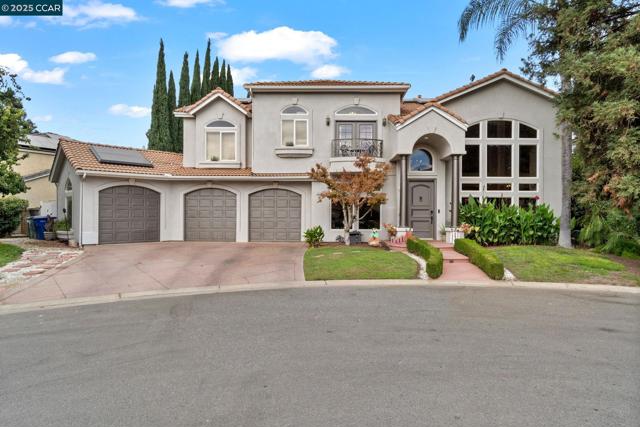 2550 E Jenny Ave, Fresno CA: https://media.crmls.org/mediaz/e7f499cc-39b6-40c1-bf3f-efef936741e0.jpg