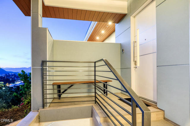 Detail Gallery Image 10 of 74 For 2336 Hidalgo Ave, Los Angeles,  CA 90039 - 4 Beds | 4 Baths