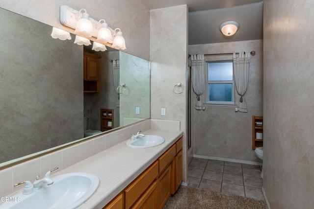 Detail Gallery Image 32 of 51 For 13300 Coco Palm Ct, Bakersfield,  CA 93314 - 4 Beds | 3 Baths