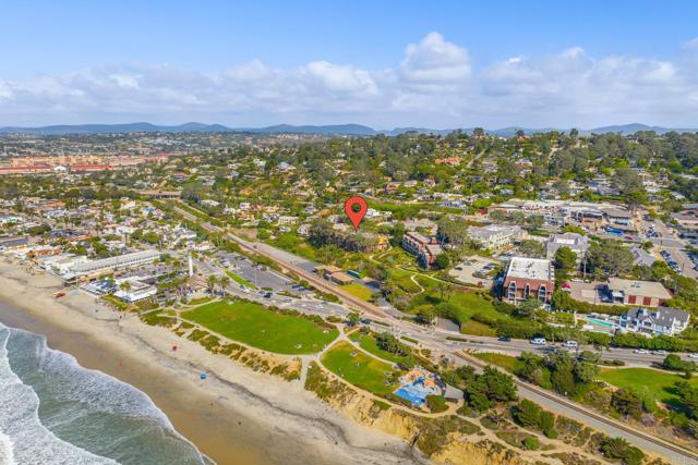 1562 Camino Del Mar, Del Mar CA: https://media.crmls.org/mediaz/e7f9177f-9ed2-4bd3-905e-270dad413733.jpg