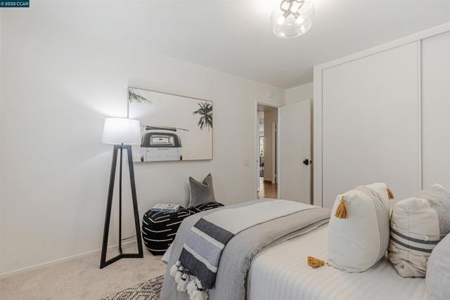4924 Rocky Rd, Richmond CA: https://media.crmls.org/mediaz/e7f9b1eb-0304-4d31-a033-9907d13cda5d.jpg