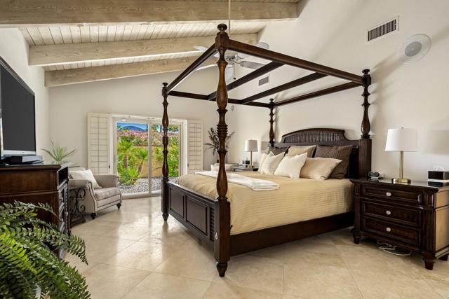 73580 Agave Lane, Palm Desert CA: https://media.crmls.org/mediaz/e7f9fd6f-2573-45c1-8f26-5eb8e6449f21.jpg