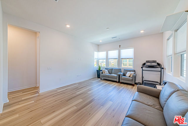 27457 Flycatcher Place, Valencia CA: https://media.crmls.org/mediaz/e7fa0d3e-7b9a-4023-9f8c-9db7b13d138a.jpg