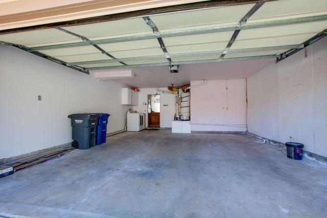 427 Conifer Glen, Escondido CA: https://media.crmls.org/mediaz/e7faac8f-7857-4fd2-a27b-d6be7556b0bb.jpg