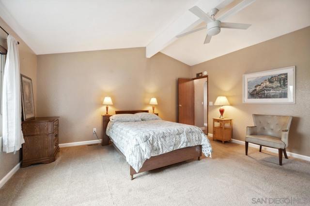 1831 Nova Gln, Escondido CA: https://media.crmls.org/mediaz/e7fae2a8-0de6-486d-944c-ea6a8a1d4fb5.jpg