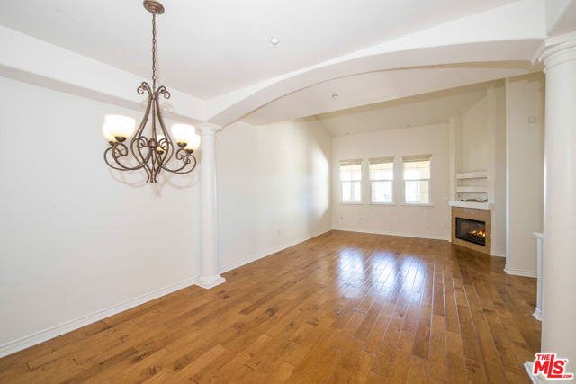 MLS# 23245687