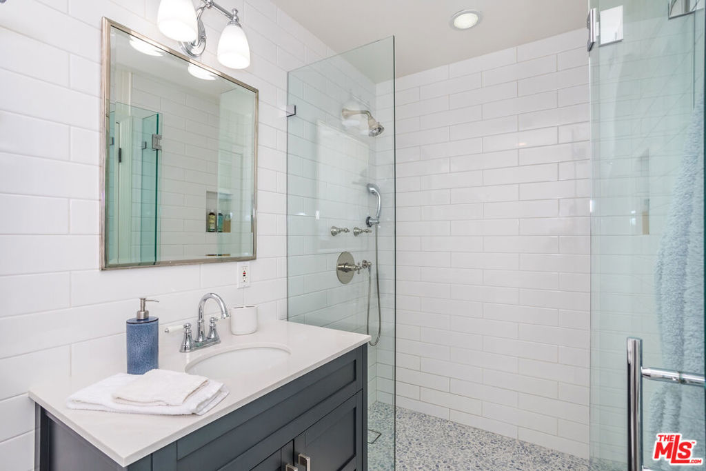 MLS #25517623 image #32
