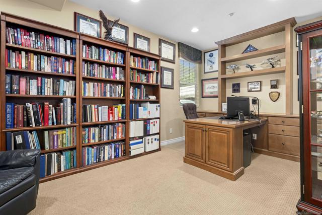 7787 Britt Pl, Santee CA: https://media.crmls.org/mediaz/e7fbf7bd-70e4-47df-8f45-291549adcafa.jpg