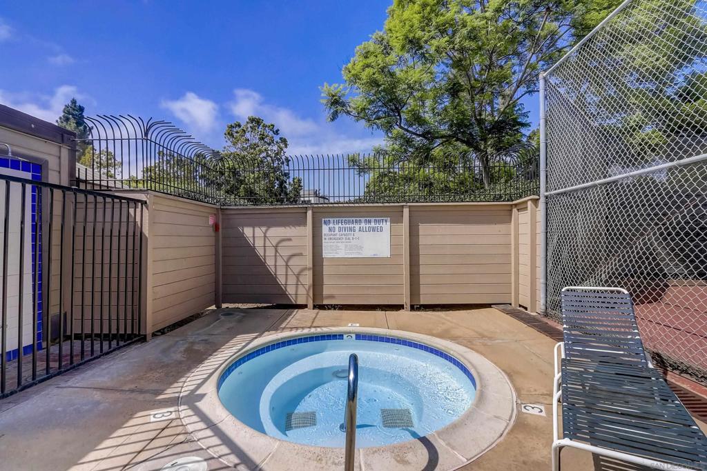 MLS #250031842SD img 18