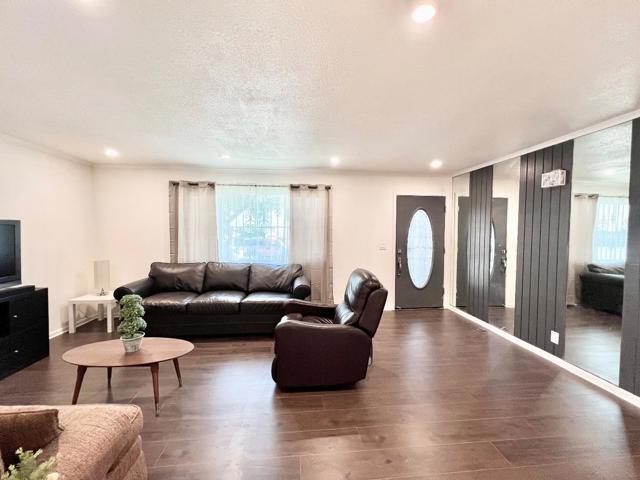 1151 Leeward Drive, San Jose CA: https://media.crmls.org/mediaz/e7fced8e-c1c9-49b0-98b1-9483dcbf66f1.jpg