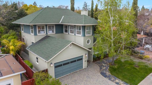 1050 Connecticut Drive, Redwood City CA: https://media.crmls.org/mediaz/e7fdc534-a70b-459f-a132-360ac9c72e0c.jpg