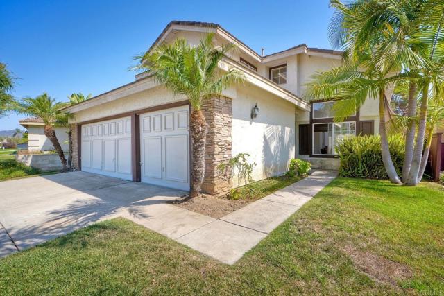 1025 Honeysuckle Drive, San Marcos CA: https://media.crmls.org/mediaz/e7fed03f-3a12-4b25-a779-9d330207196d.jpg