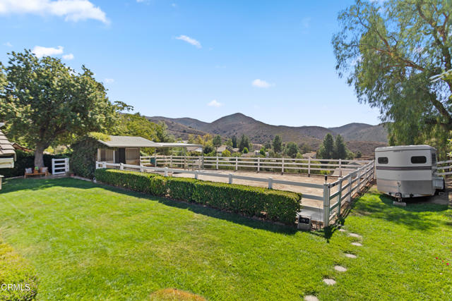 Detail Gallery Image 17 of 21 For 1894 Rambling Rd, Simi Valley,  CA 93065 - 4 Beds | 3 Baths