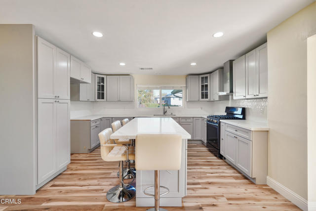 Detail Gallery Image 8 of 57 For 754 Wesley Ave, Vacaville,  CA 95688 - 4 Beds | 3 Baths