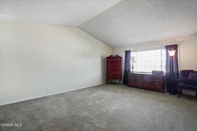 744 Calle Las Colinas, Newbury Park CA: https://media.crmls.org/mediaz/e800d7f6-9d5b-4875-b759-681e97dac835.jpg
