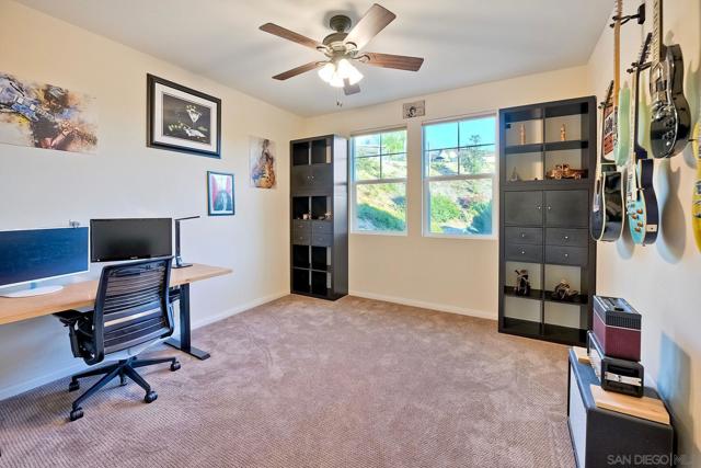 7000 Mariposa, Santee CA: https://media.crmls.org/mediaz/e8011db9-79a2-4e05-89c2-841cb3334612.jpg
