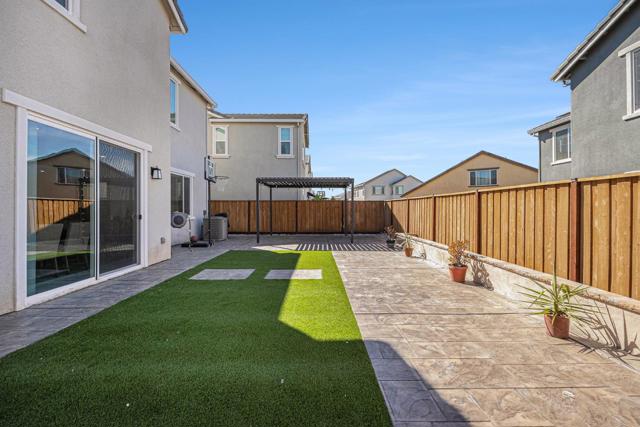 5485 Spring Mountain Lane, Antioch CA: https://media.crmls.org/mediaz/e8016006-32b7-4193-aaca-0d924d96f8a1.jpg