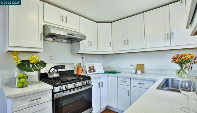 1209 Miner Ave, San Pablo CA: https://media.crmls.org/mediaz/e801687f-ae01-4775-9cf3-e75251a153a2.jpg