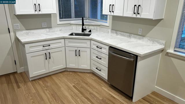 1867 Jacqueline Way, Concord CA: https://media.crmls.org/mediaz/e8020273-0d6c-4ff1-8ceb-45ab3488c4b7.jpg